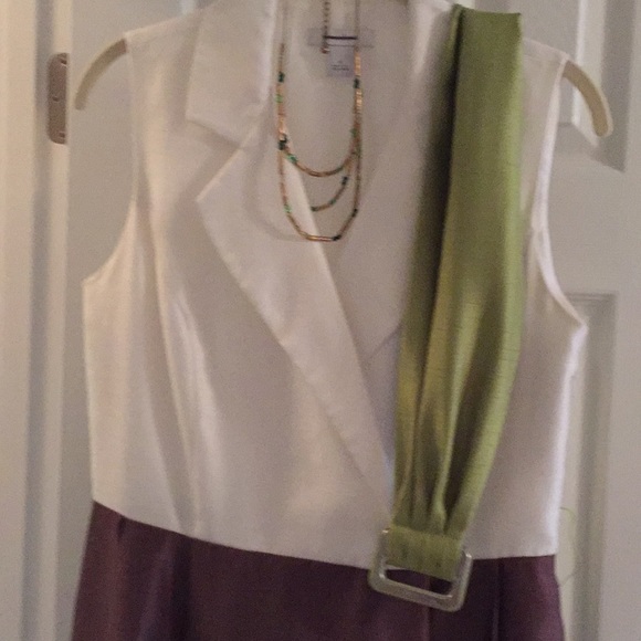 Classically tailored Dress - Picture 4 of 7